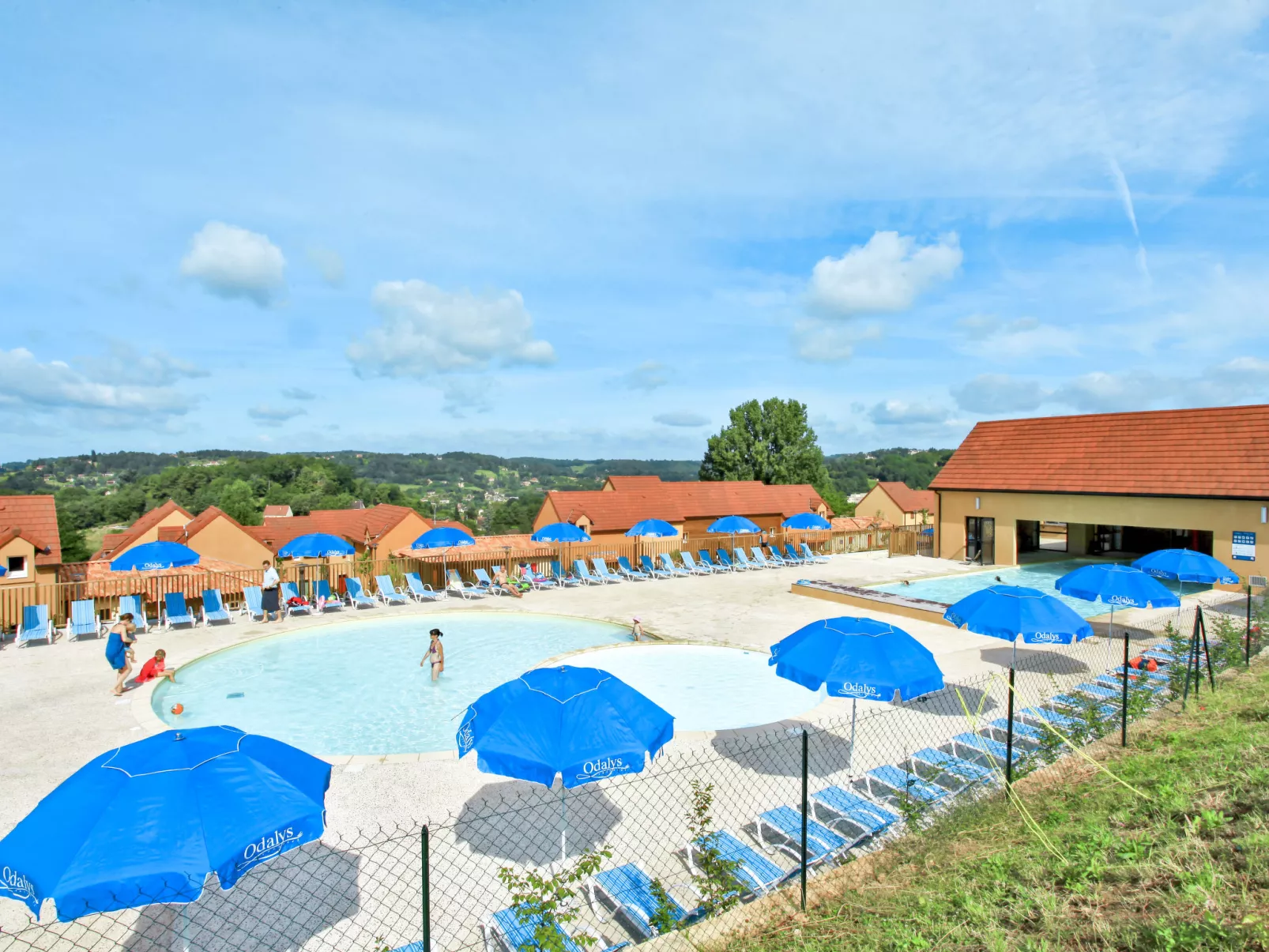 Les Coteaux de Sarlat-Buiten