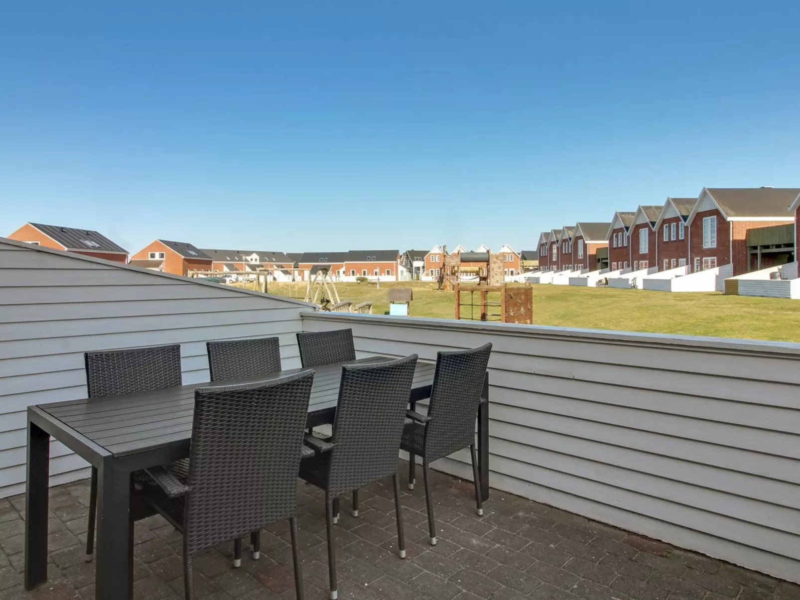 "Lara" - 2.3km from the sea in Western Jutland-Buiten