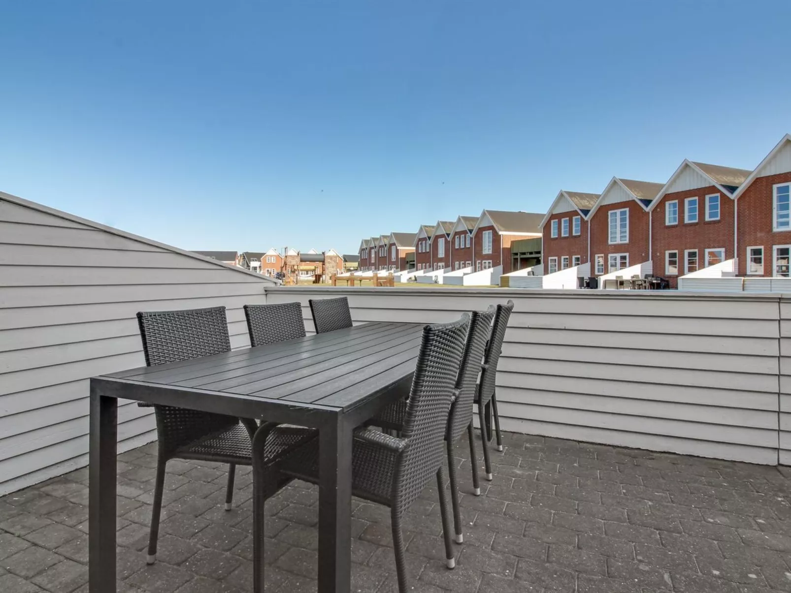 "Lara" - 2.3km from the sea in Western Jutland-Buiten