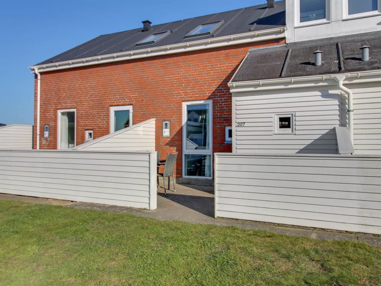 "Lara" - 2.3km from the sea in Western Jutland-Buiten