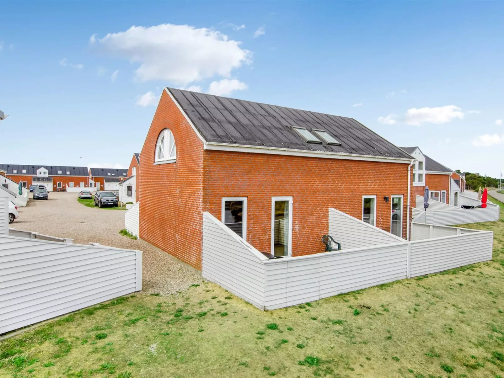 "Nils" - 2.3km from the sea-Buiten