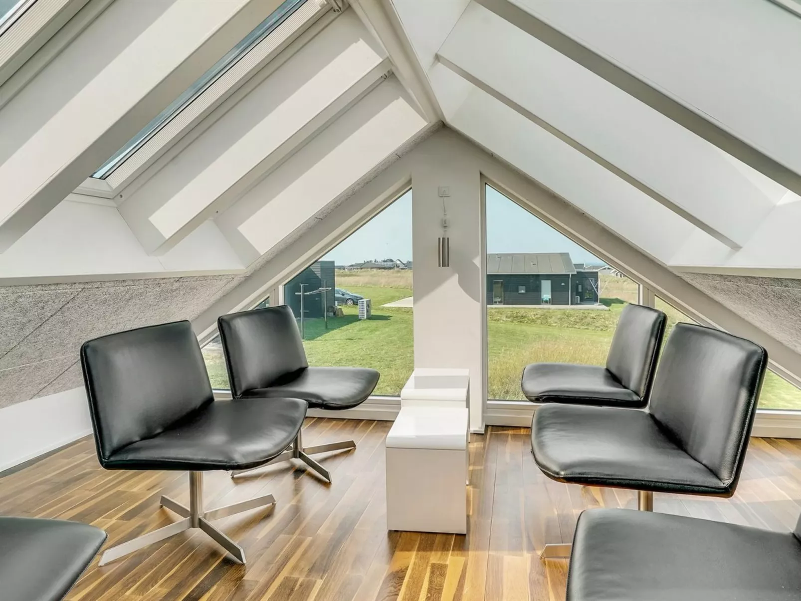 "Asko" - 500m from the sea-Binnen