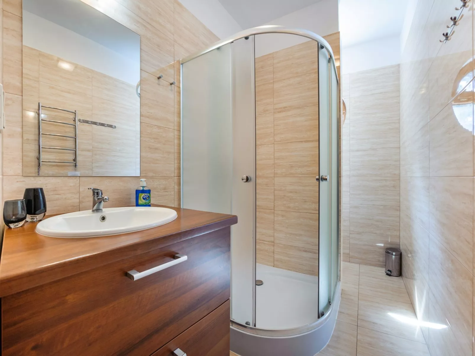 Cztery Pory Roku-Binnen