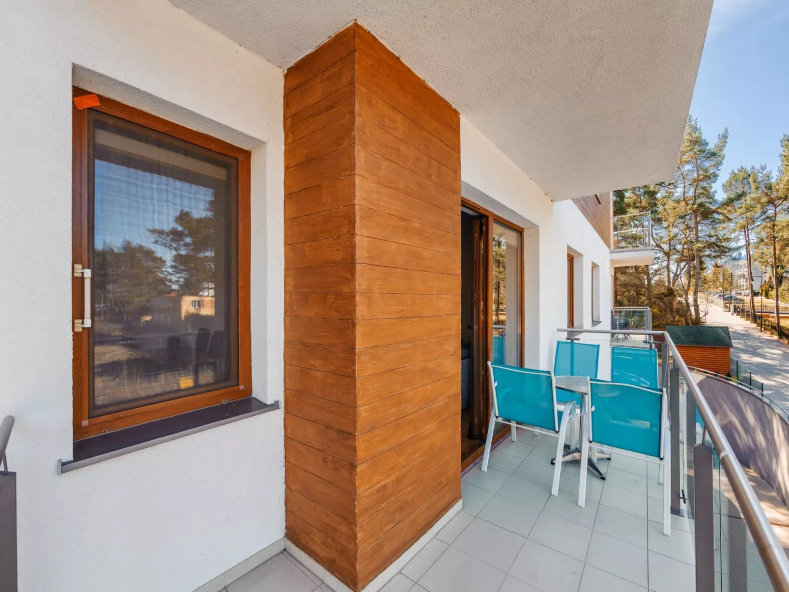 Cztery Pory Roku-Buiten