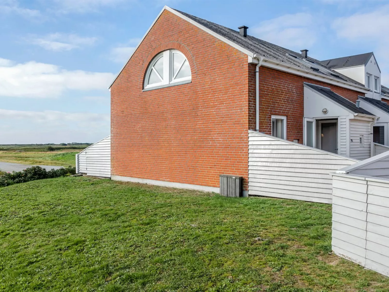 "Bentje" - all inclusive - 300m from the sea-Buiten