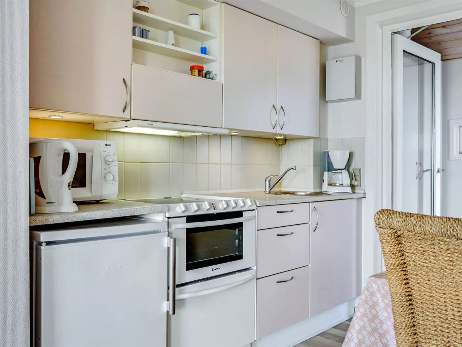 "Bentje" - all inclusive - 300m from the sea-Binnen