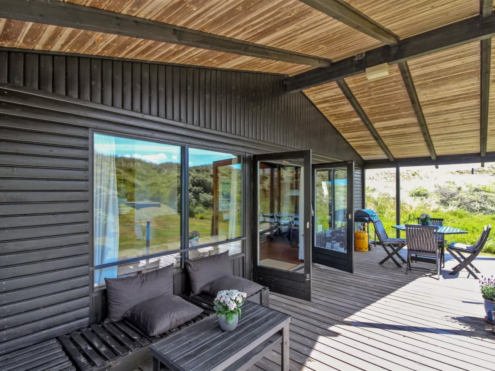 "Tulir" - 300m from the sea-Buiten