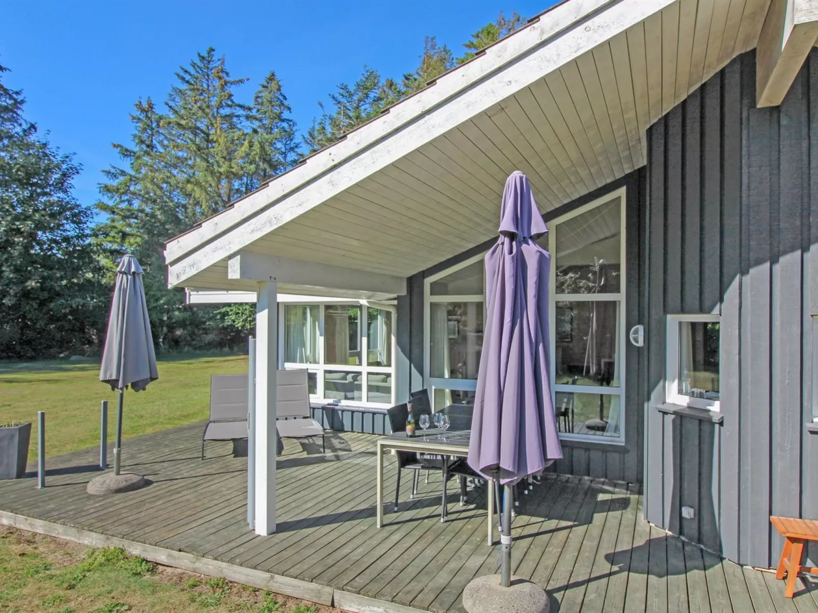 "Aniki" - 1.4km from the sea-Buiten