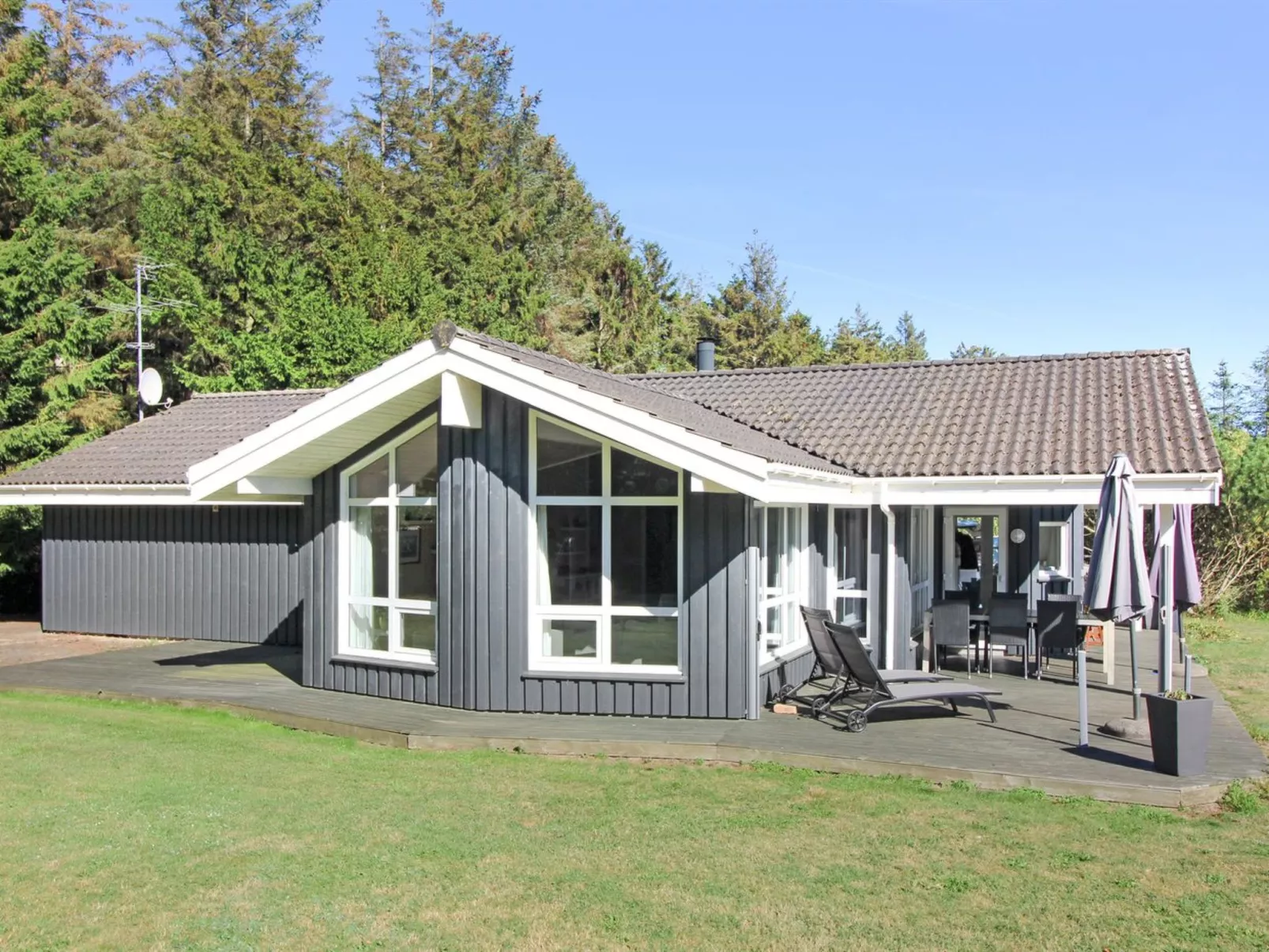 "Aniki" - 1.4km from the sea-Buiten