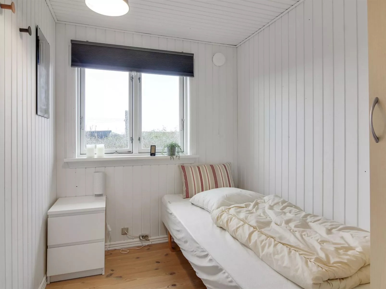 "Nehat" - 300m from the sea-Binnen