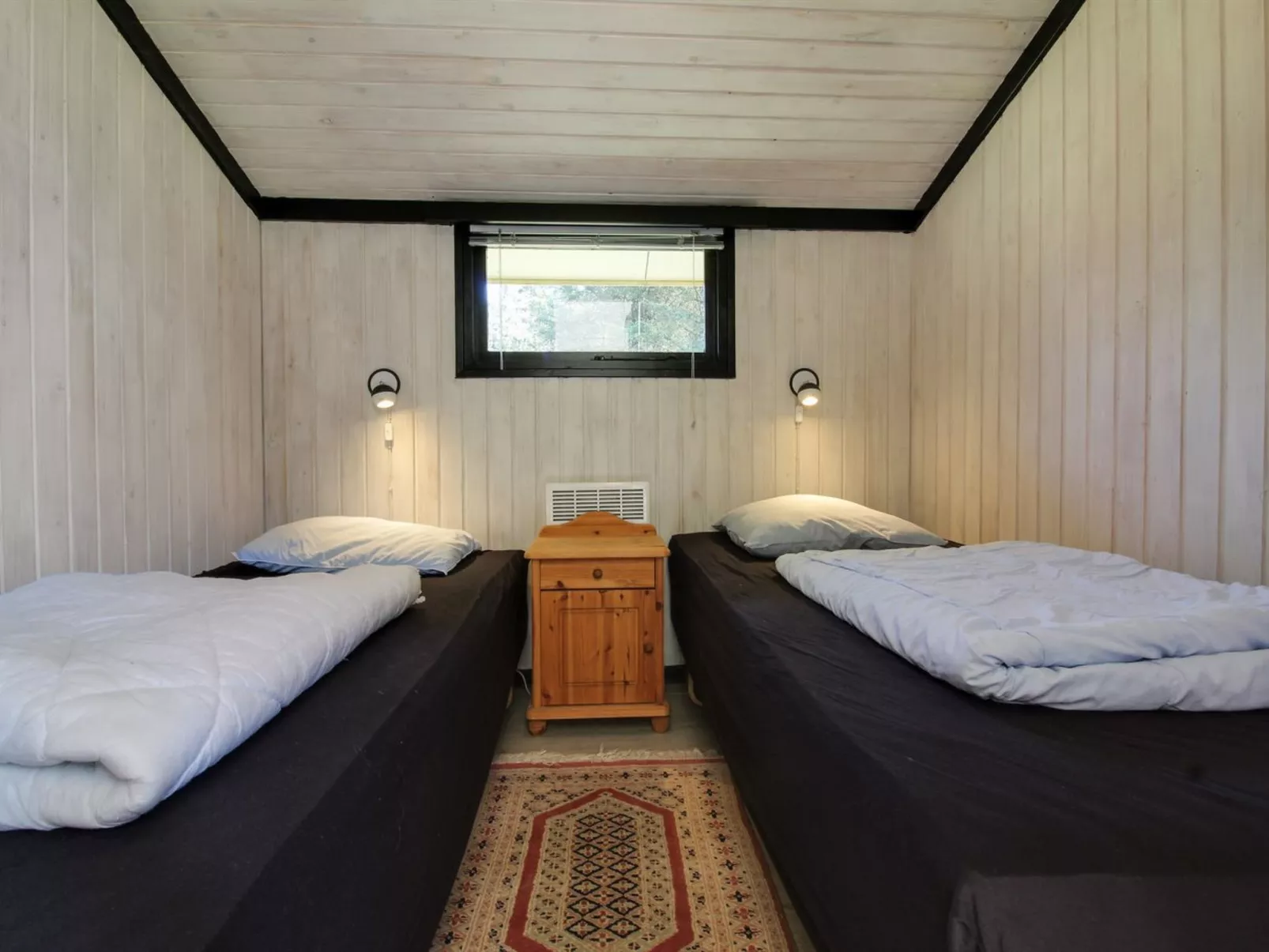 "Biergh" - 600m from the sea-Binnen