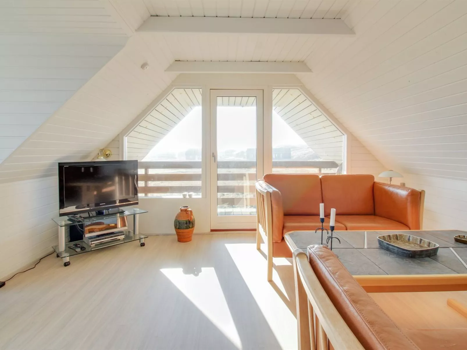 "Eringisl" - 50m from the sea-Binnen