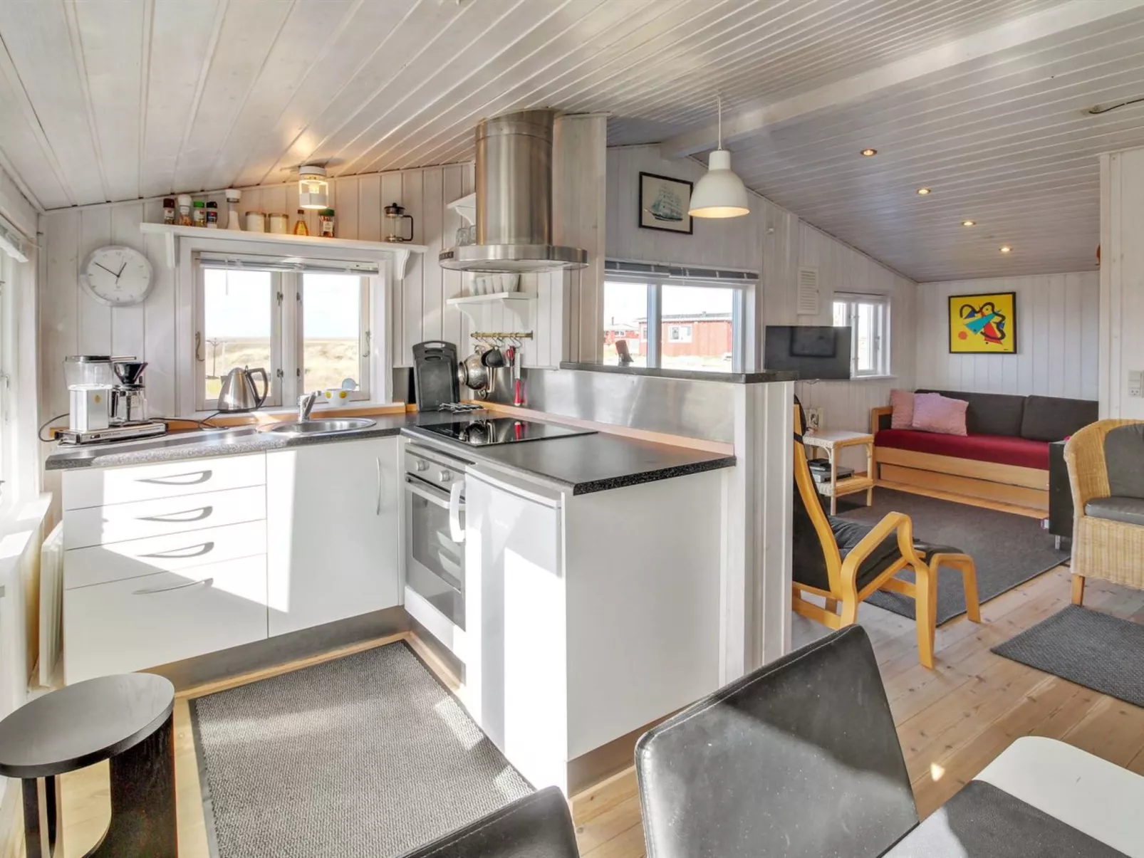 "Mortensen" - 350m from the sea-Binnen