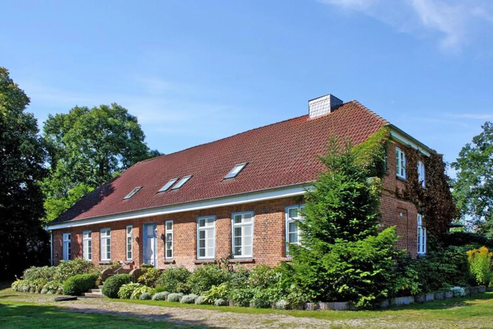 Gutshaus Schulenbrook Rüster 30 m²-Buitenkant zomer