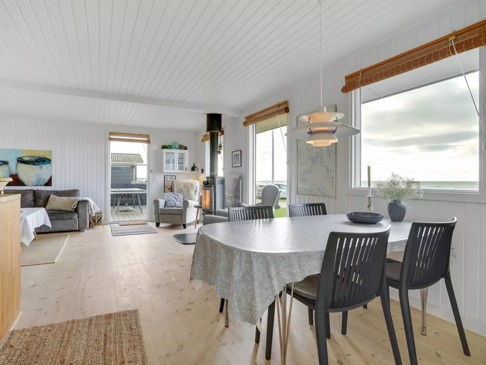 "Akseline" - 20m from the sea-Binnen