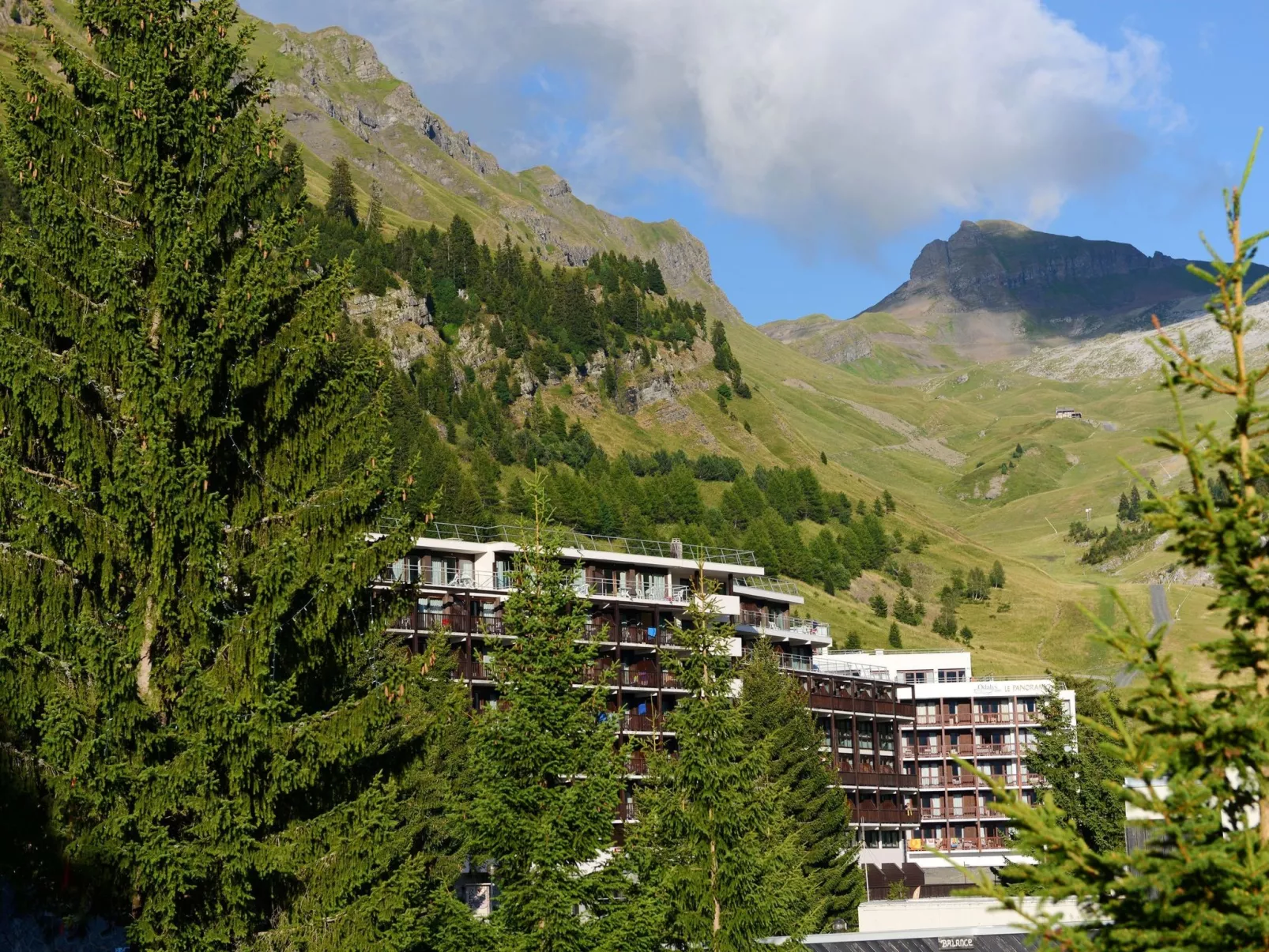 Le Panoramic-Buiten