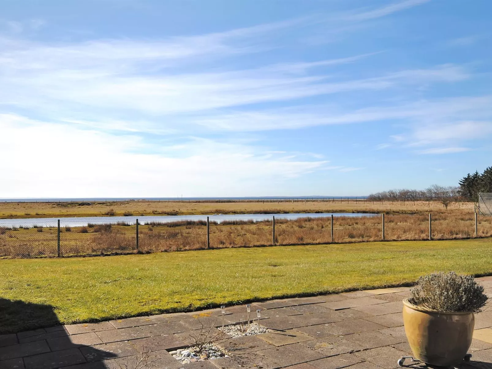 "Rejhana" - 500m to the inlet-Buiten