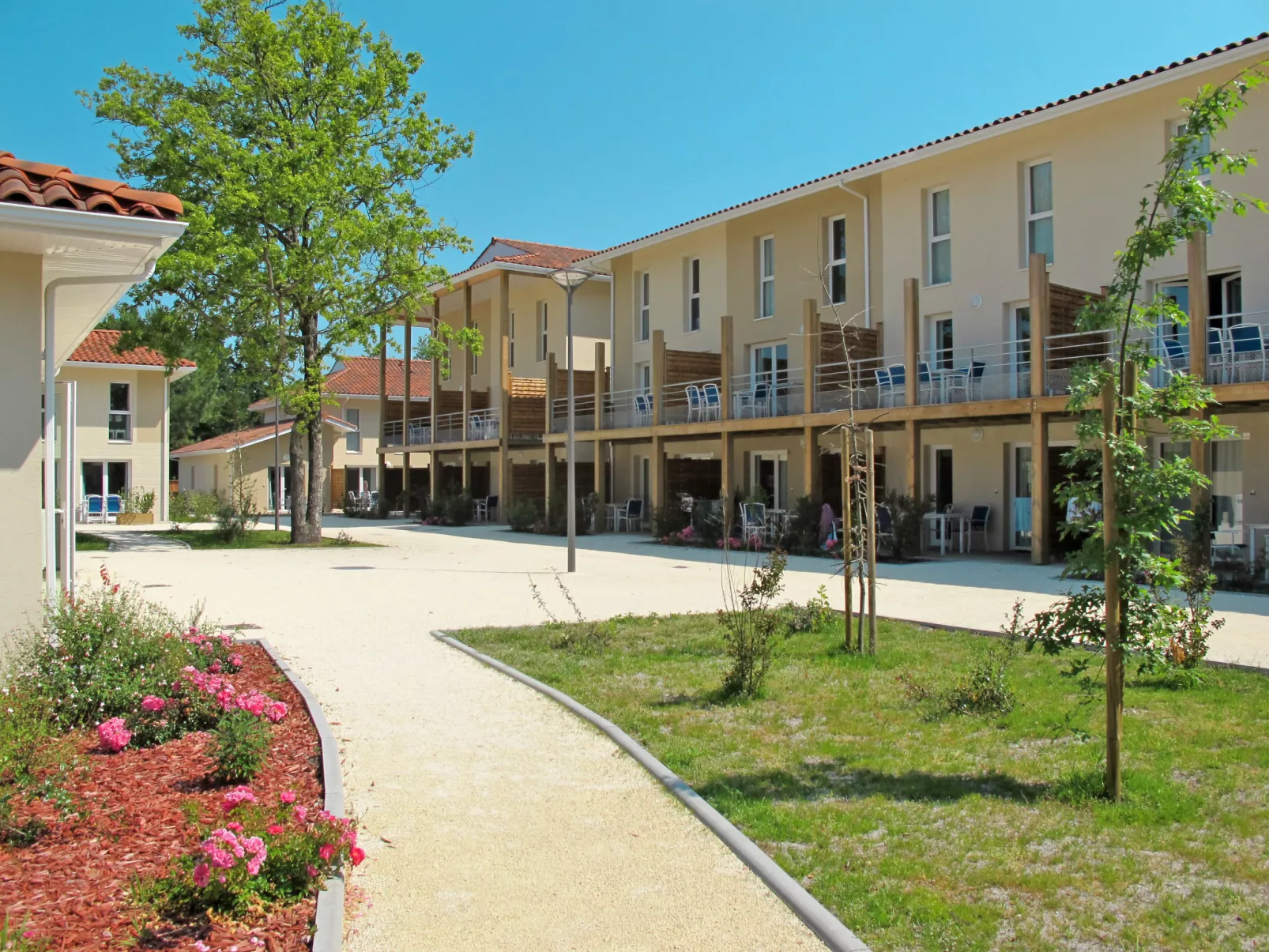 Le Petit Pont-Buiten