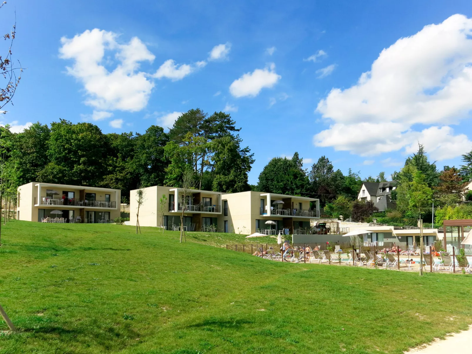 Le Clos Saint Michel-Buiten