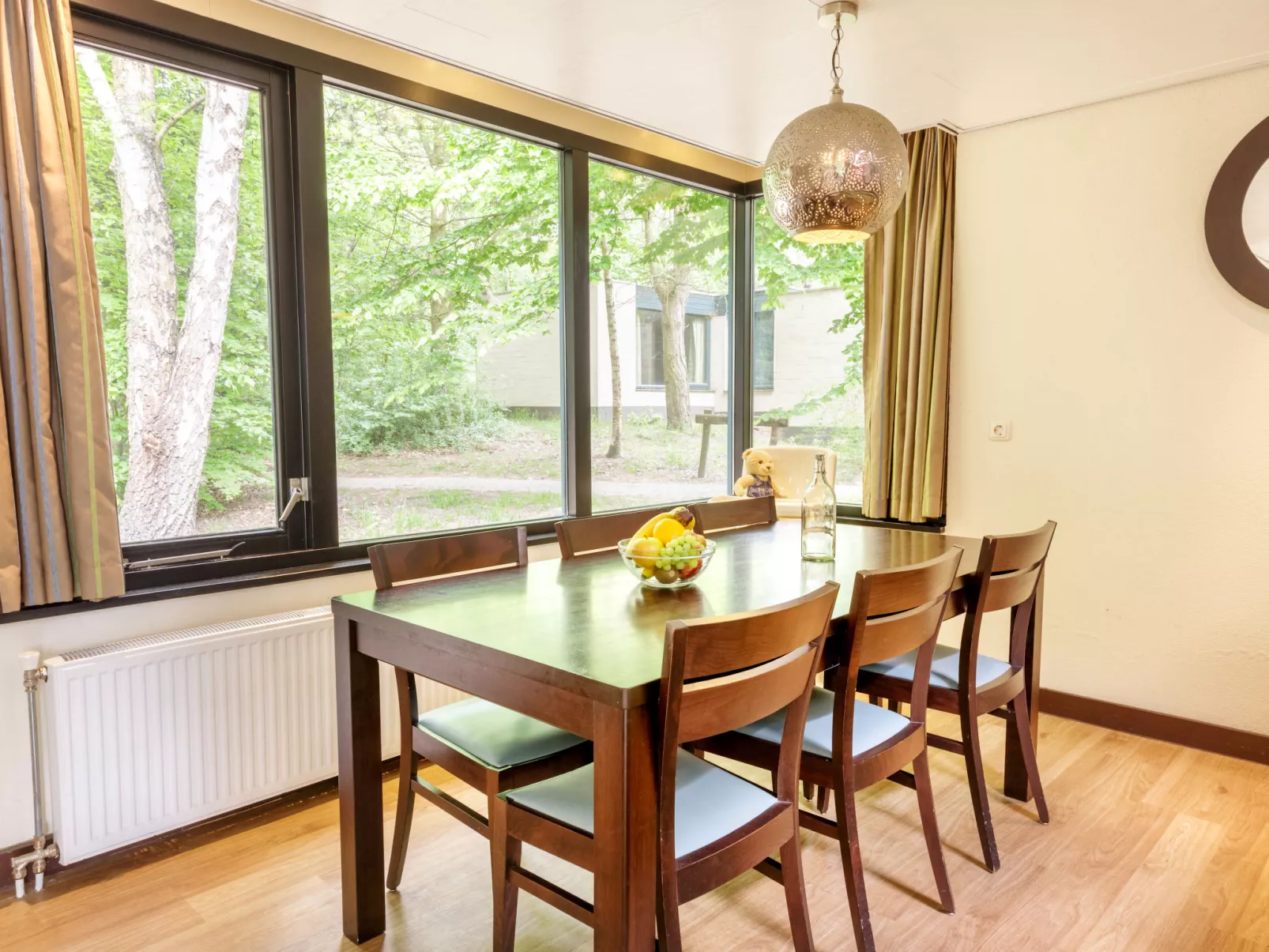 VIP Cottage-Buiten