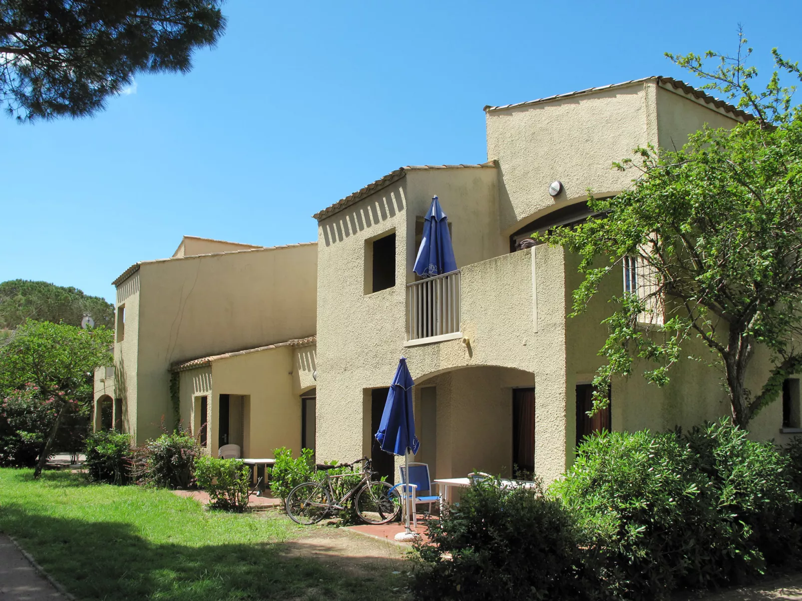 Saint Loup-Buiten