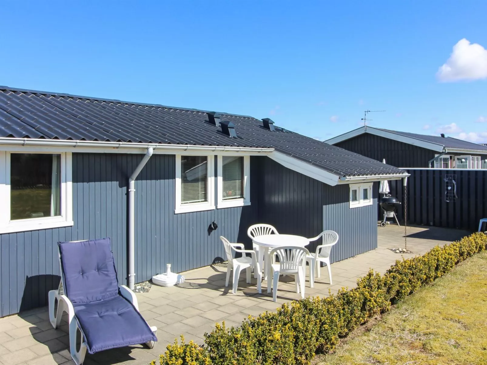 "Hælf" - 400m from the sea-Binnen