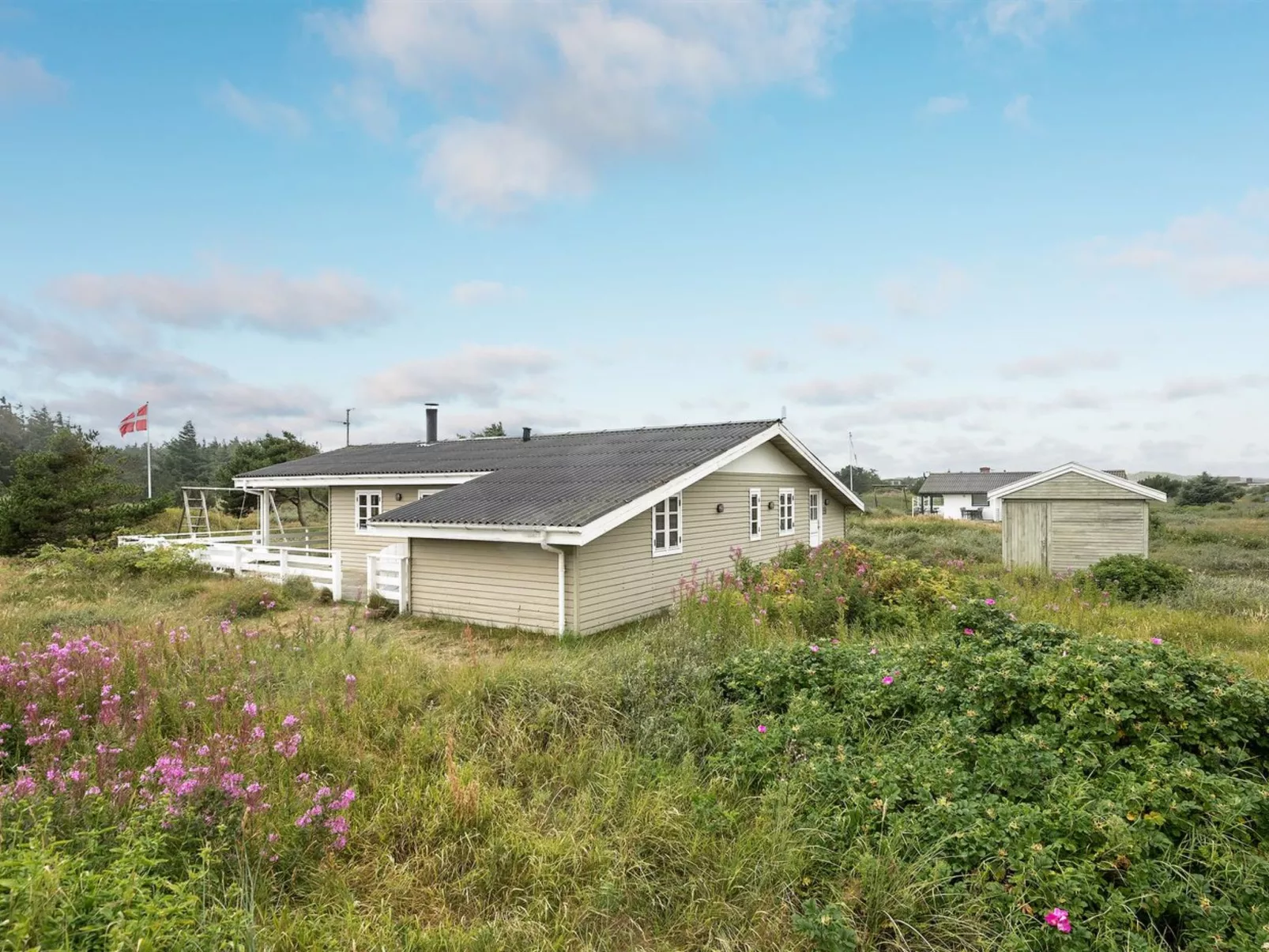 "Dortea" - 600m from the sea-Buiten