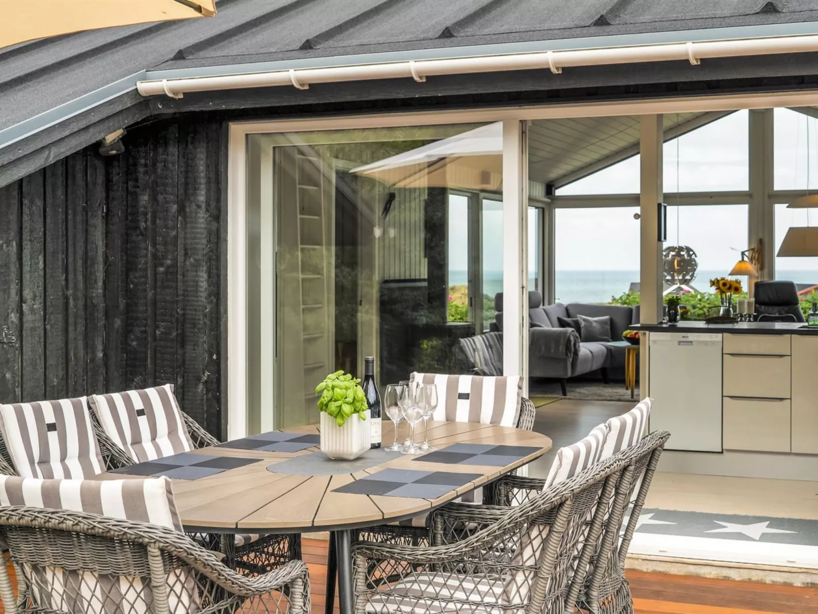 "Reinke" - 200m from the sea-Buiten