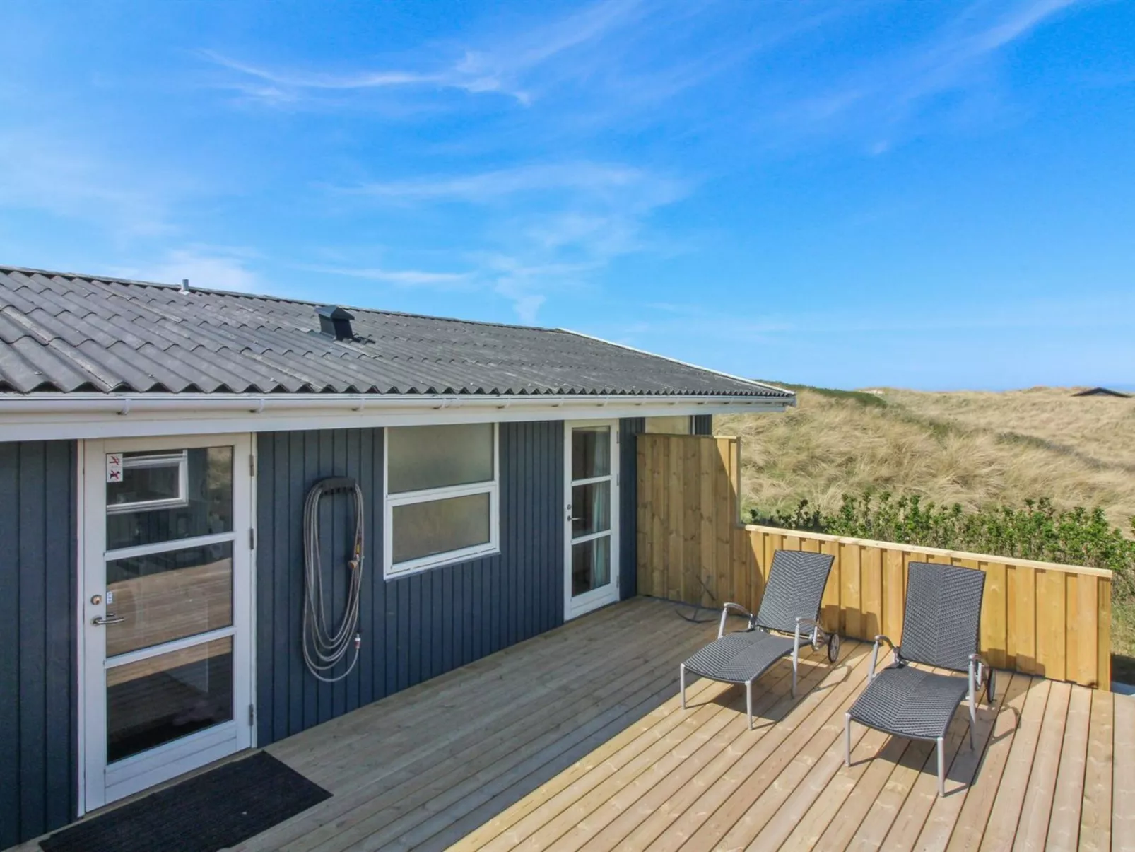 "Gojko" - 140m from the sea-Buiten