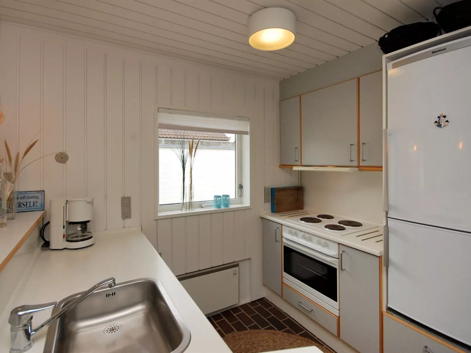 "Frieda" - 7.2km from the sea-Binnen