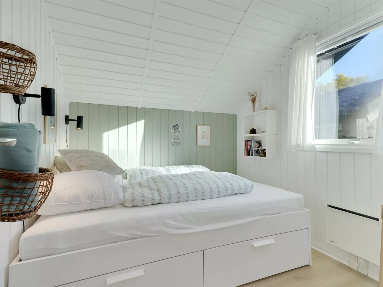 "Adrina" - 175m from the sea-Binnen