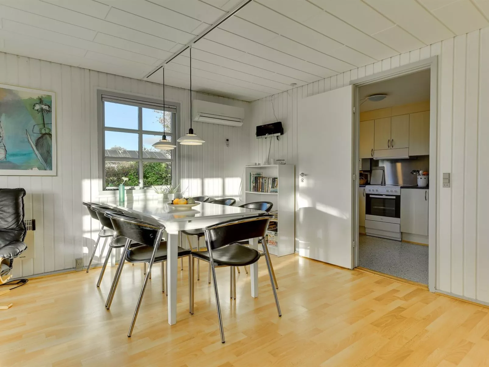 "Haralda" - 300m from the sea-Binnen