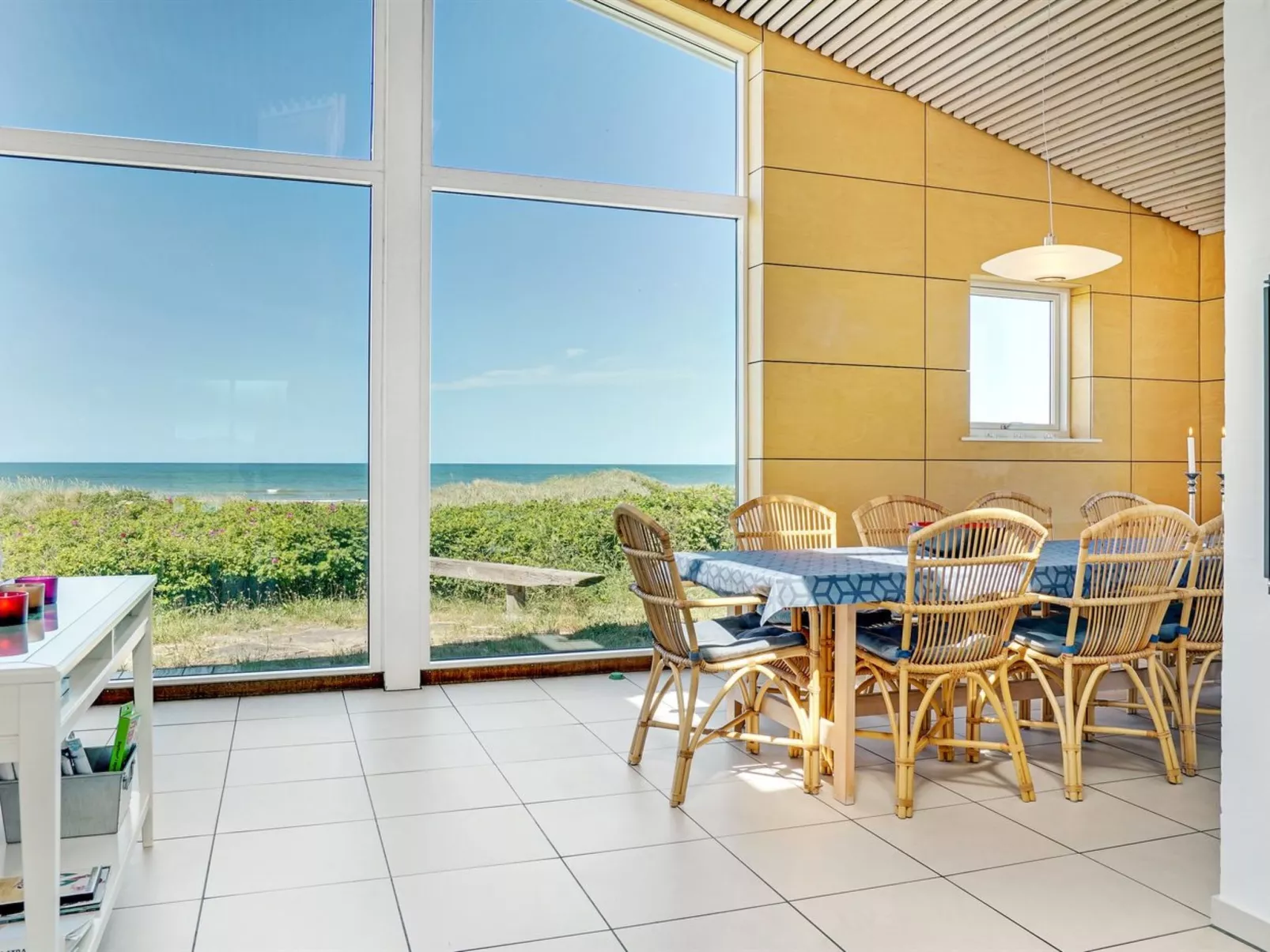 "Tinea" - 50m from the sea-Binnen