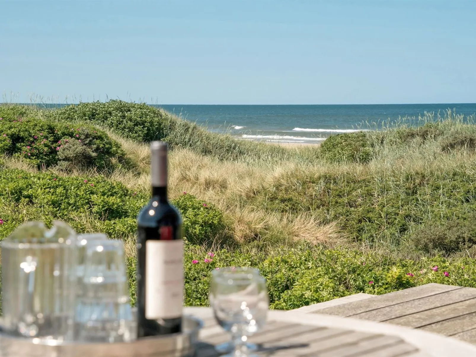 "Tinea" - 50m from the sea-Buiten
