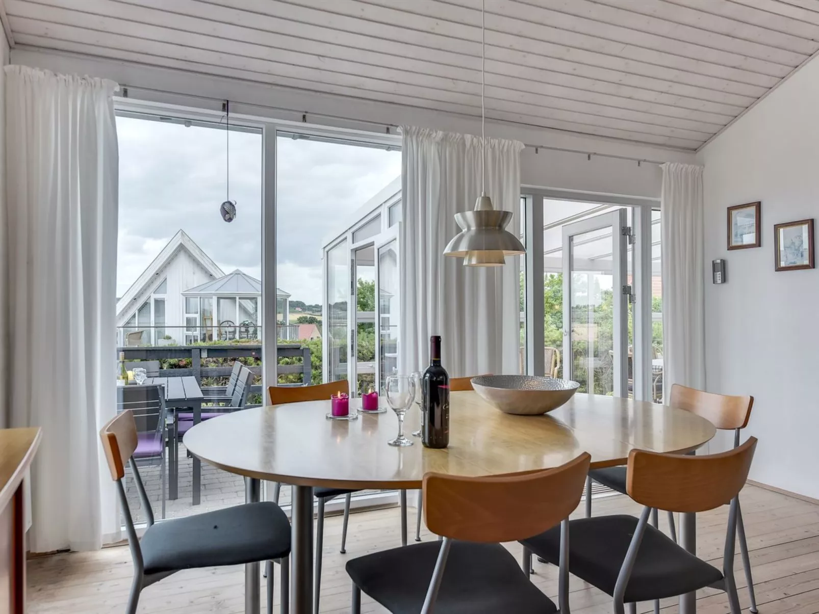 "Rek" - 75m from the sea-Binnen
