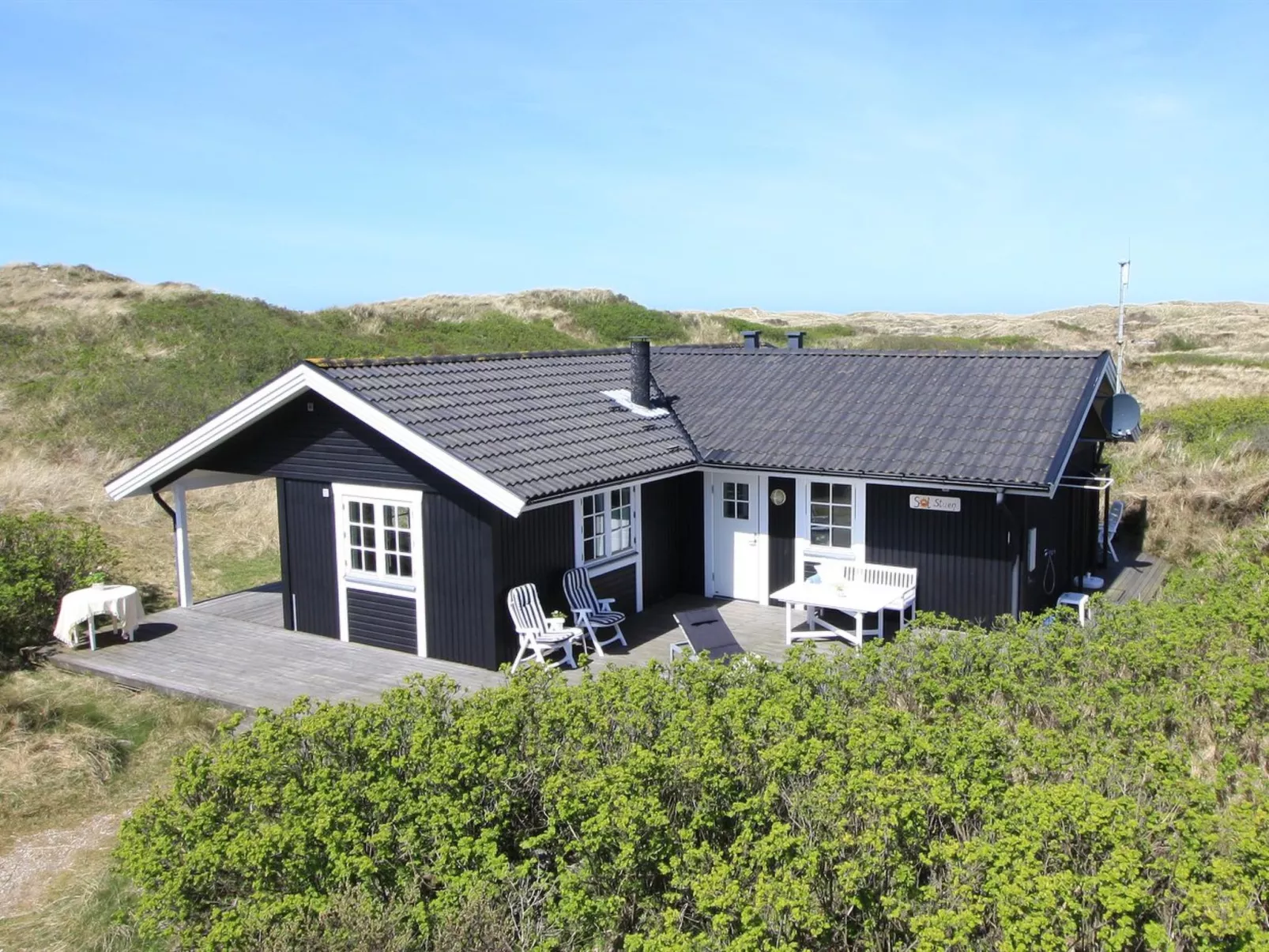"Aise" - 75m from the sea-Binnen