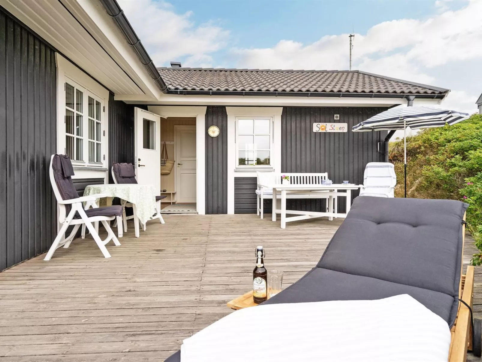 "Aise" - 75m from the sea-Binnen
