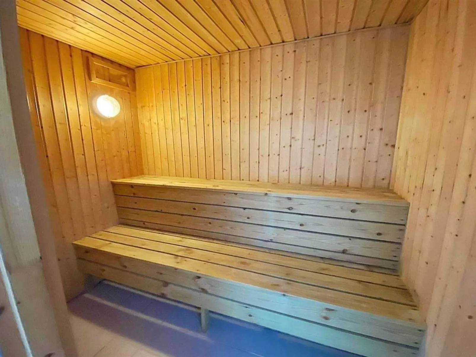 "Kalevi" - 900m from the sea-Binnen