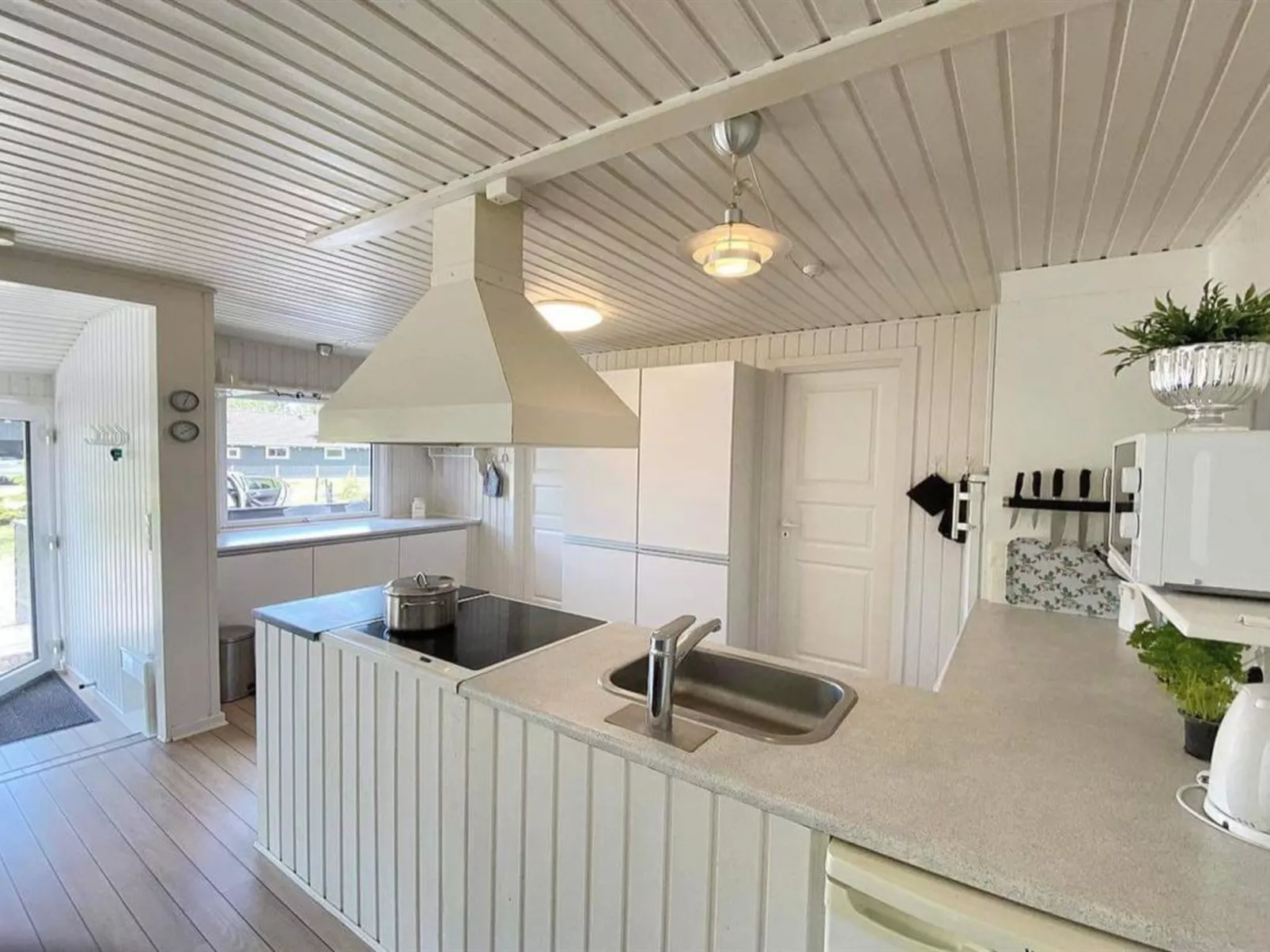 "Kalevi" - 900m from the sea-Binnen