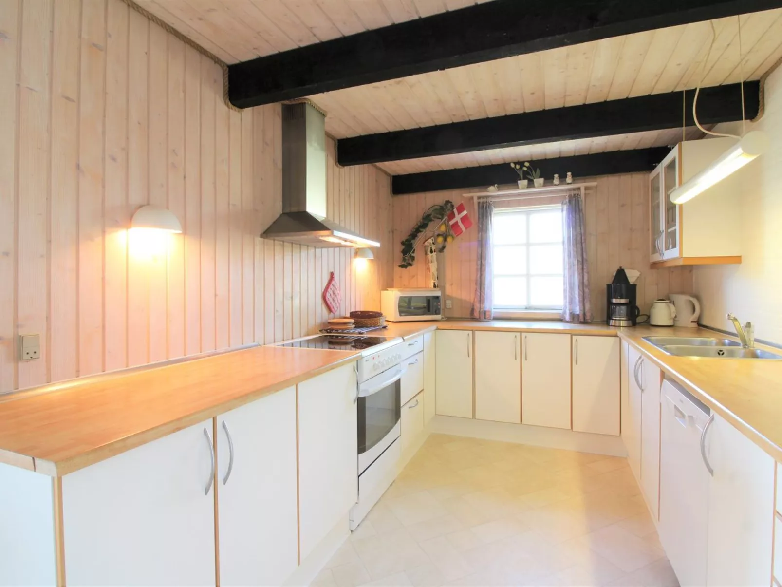 "Arita" - 250m from the sea-Binnen
