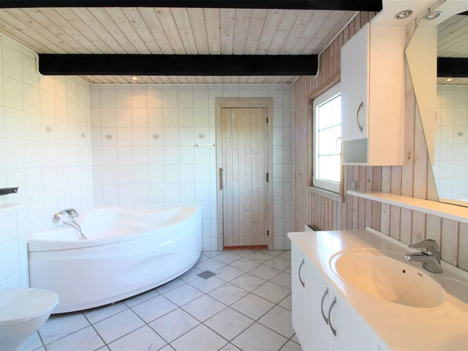 "Arita" - 250m from the sea-Binnen