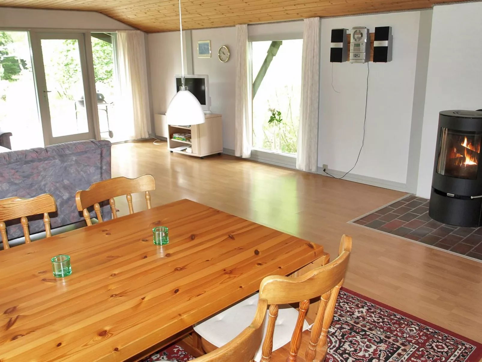 "Jahn" - 2km from the sea-Binnen