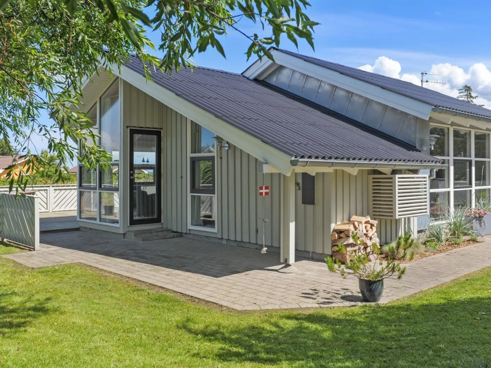 "Mathias" - 625m from the sea-Buiten