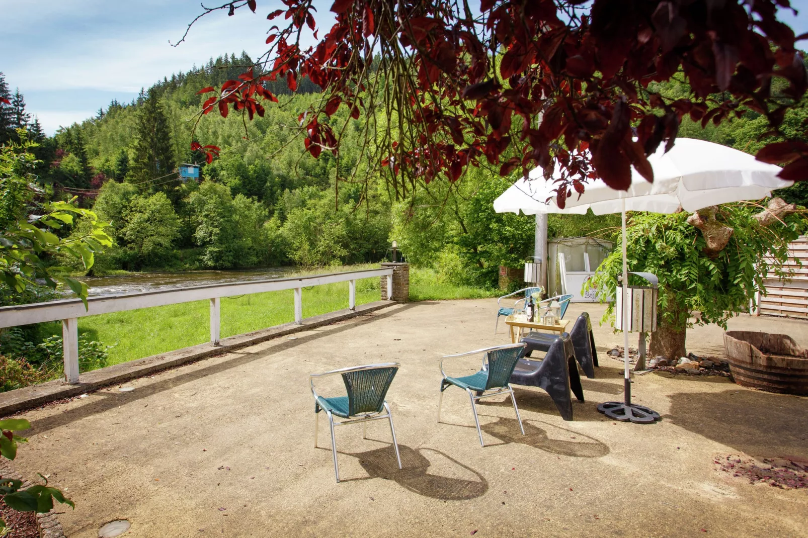 Le Relais du Moulin-Tuinen zomer