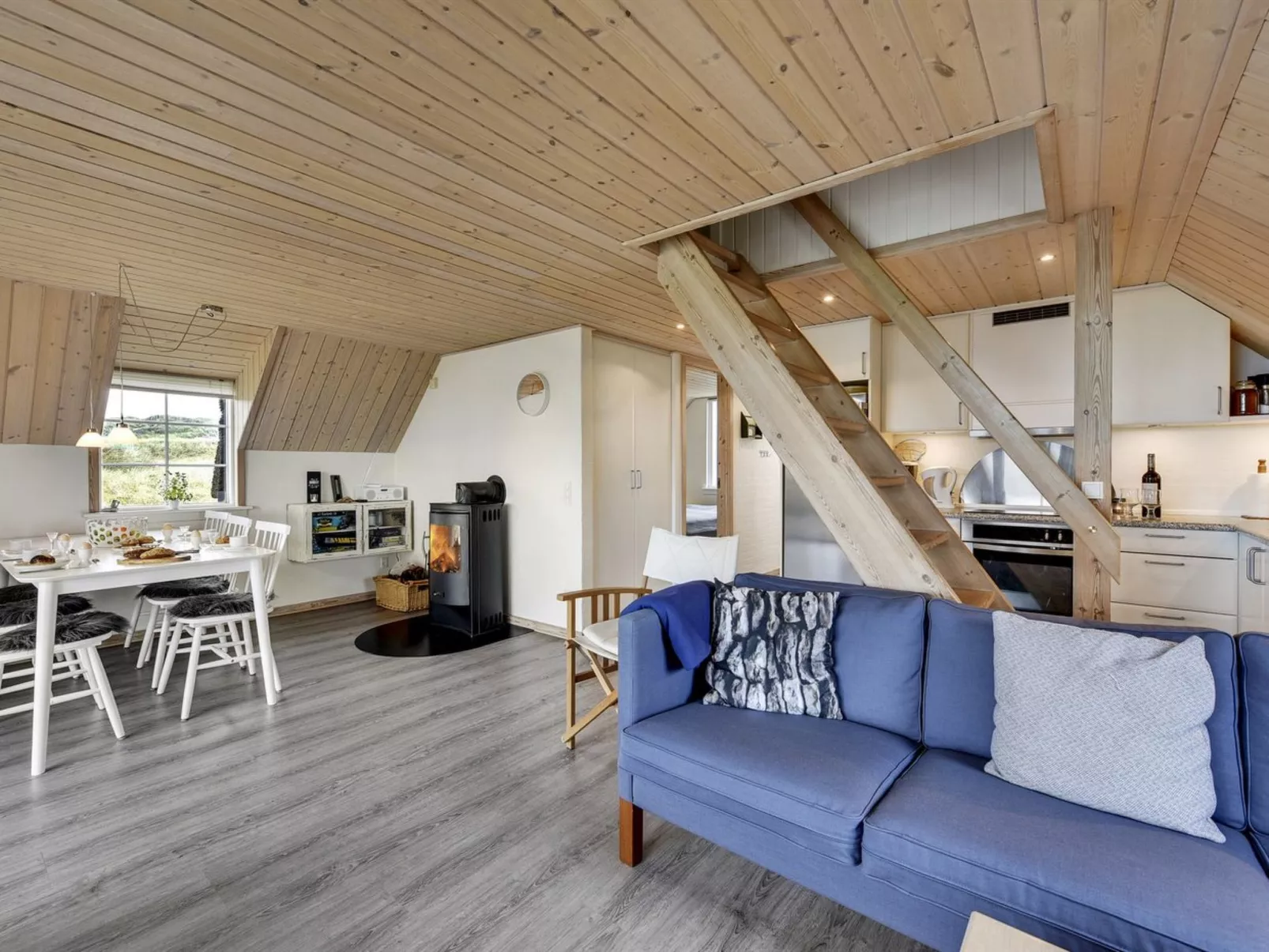"Klimentina" - 150m from the sea-Binnen