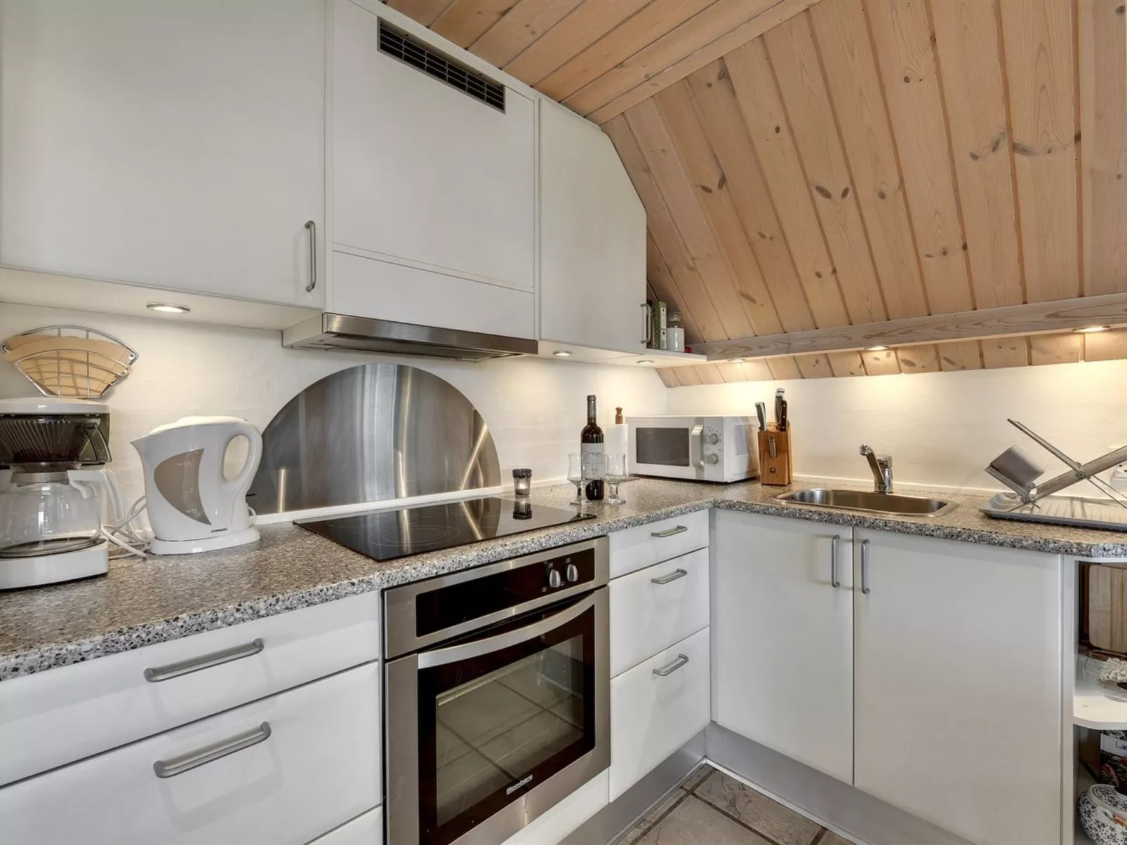"Klimentina" - 150m from the sea-Binnen
