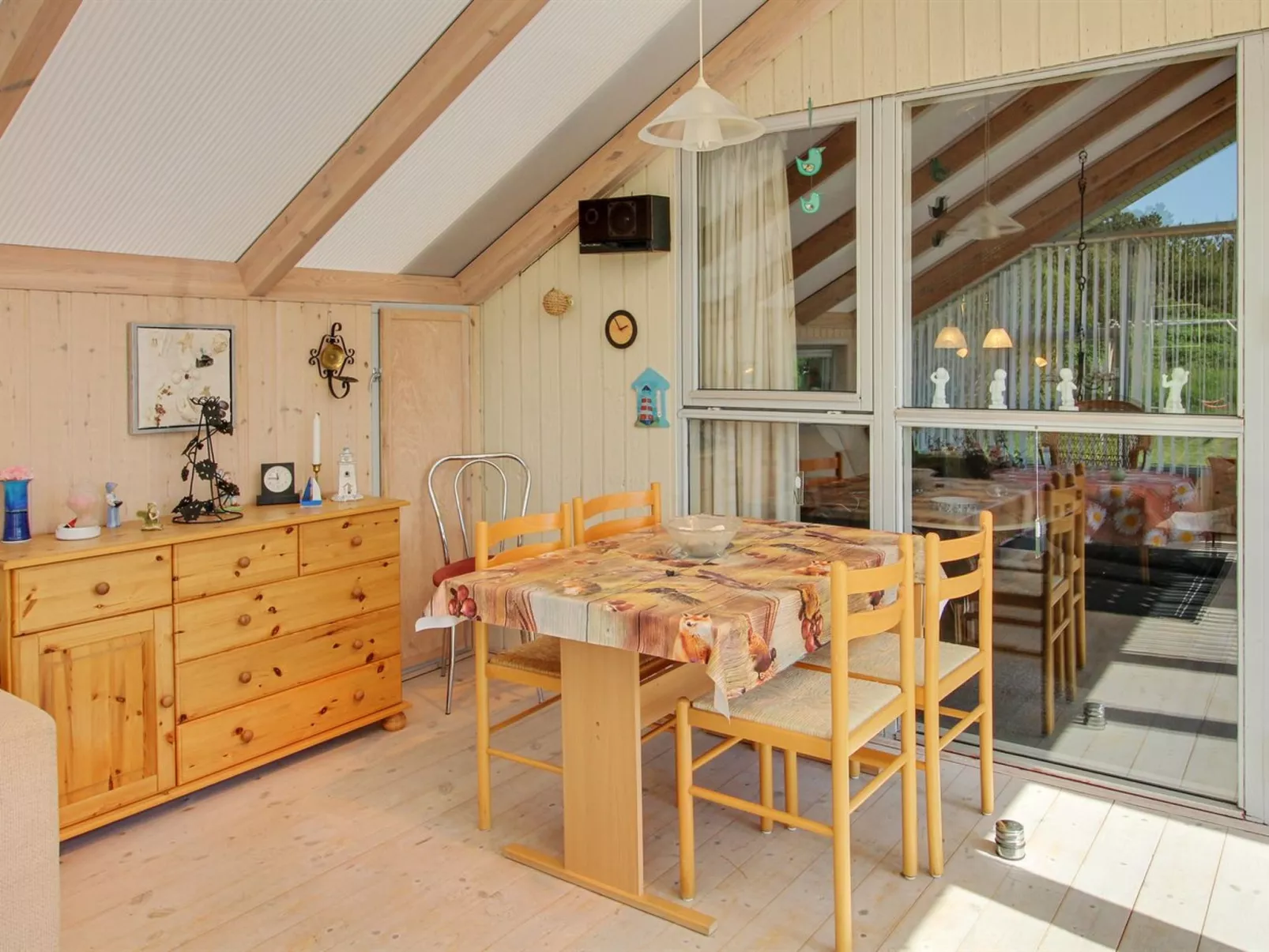 "Solvejk" - 800m from the sea-Binnen