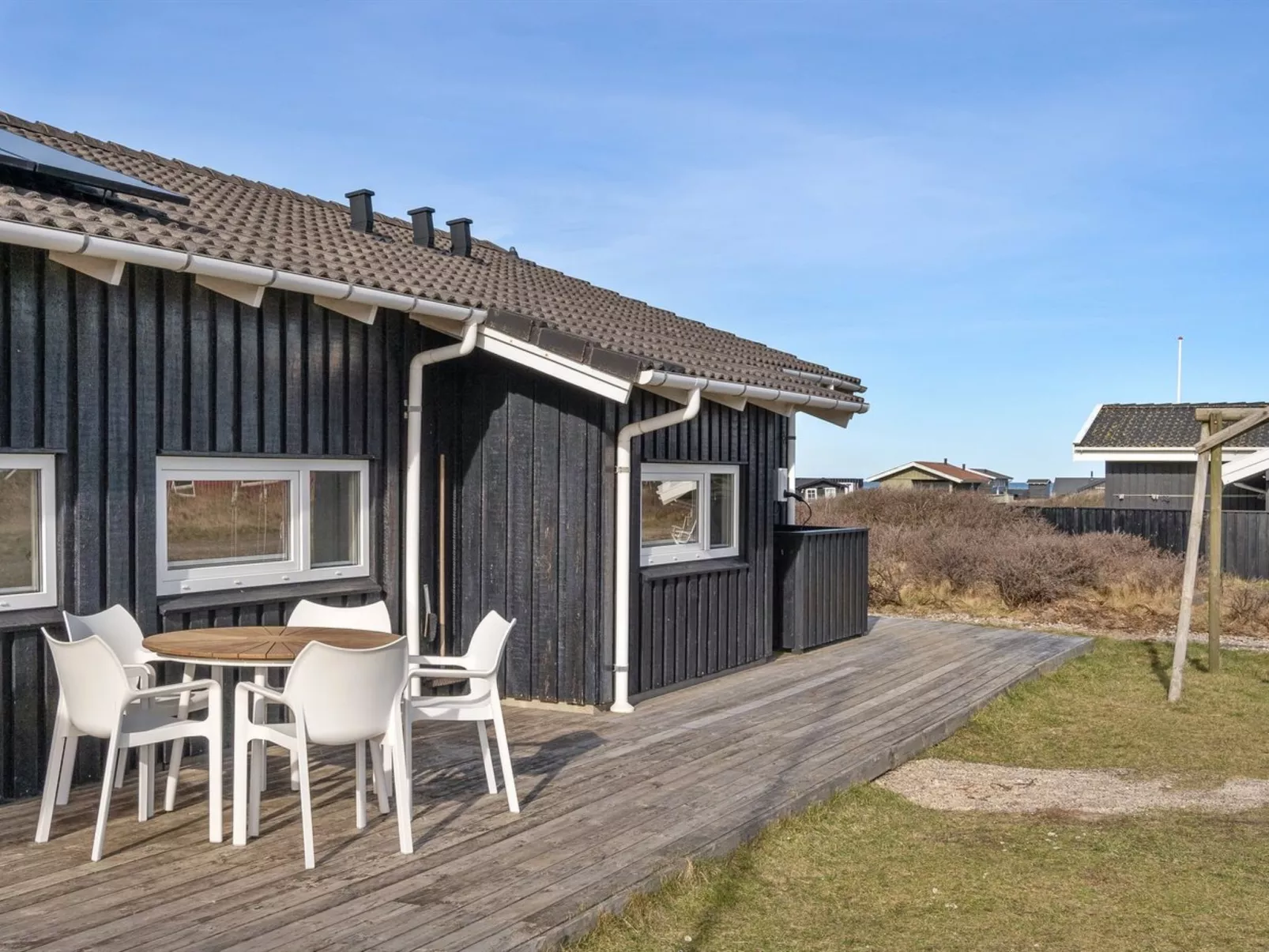 "Anika" - 250m from the sea-Buiten