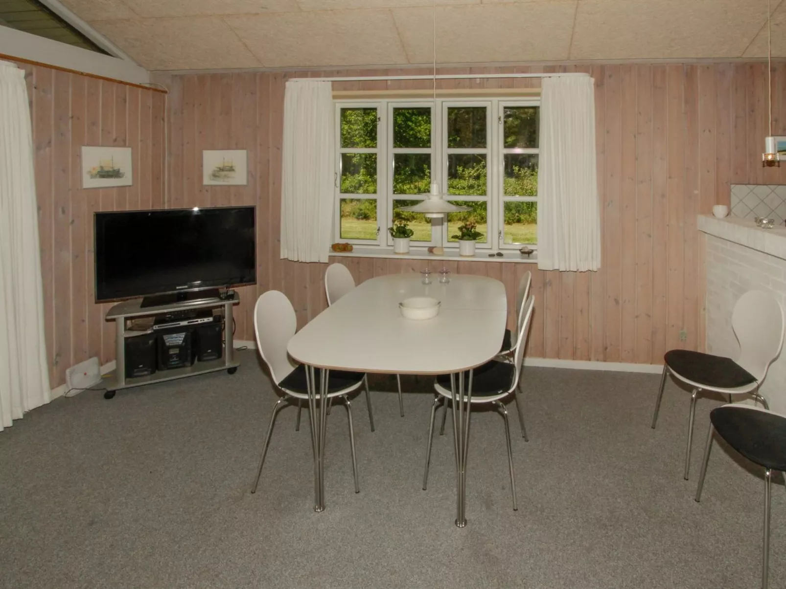"Henny" - 1.5km from the sea-Binnen