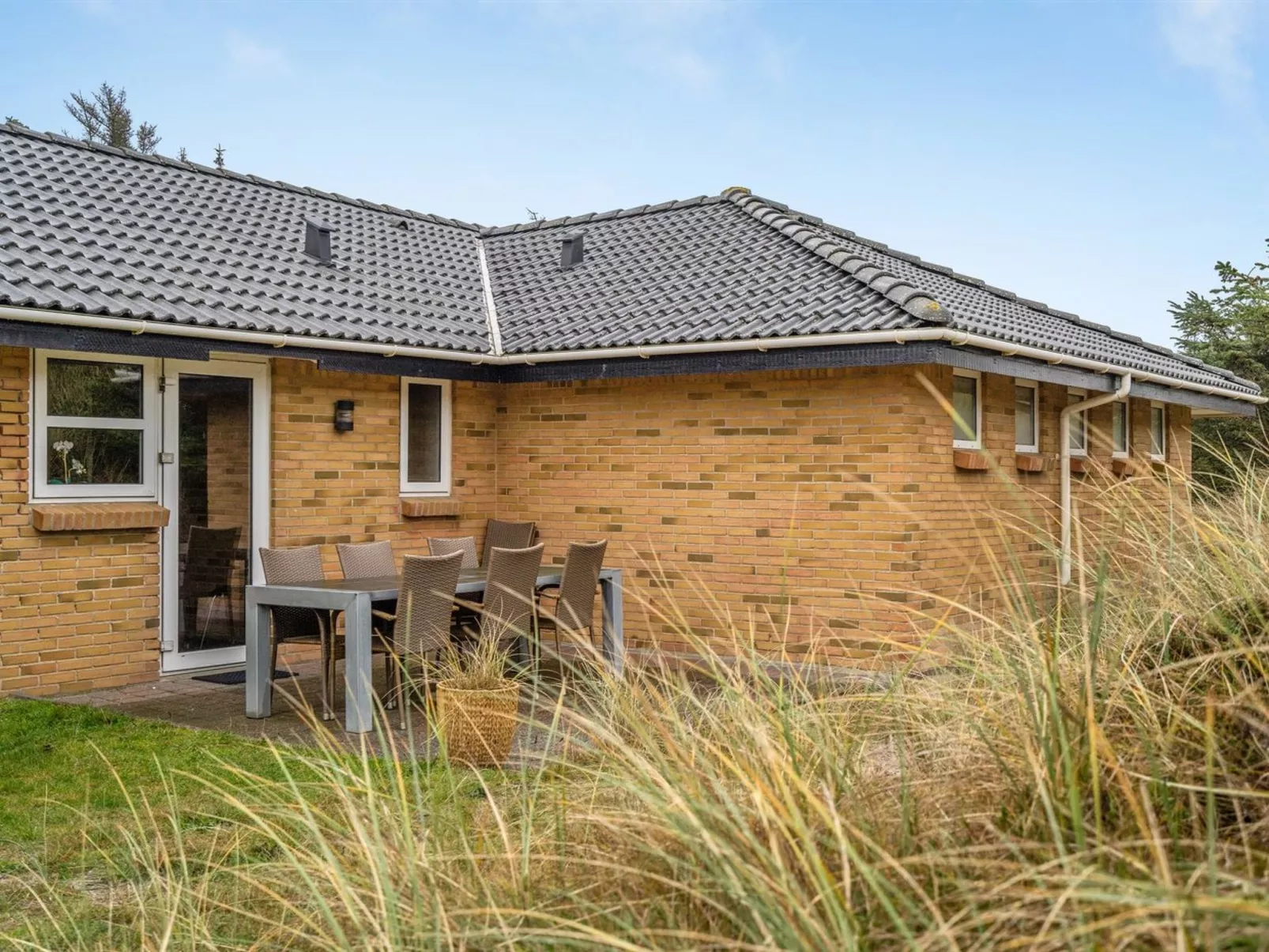 "Ewy" - 300m from the sea-Buiten
